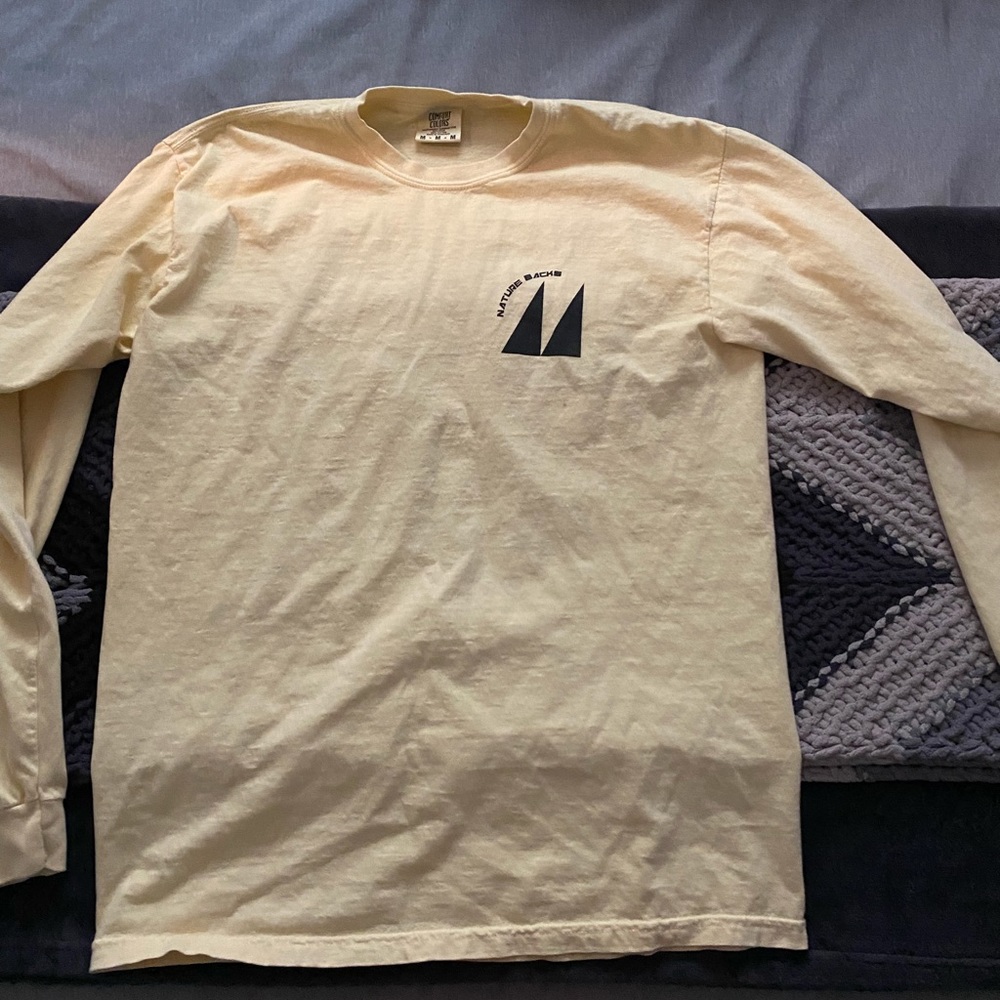 Nature Backs long sleeve tee